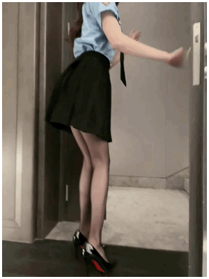 陆萱萱黑色短裙拍摄花絮 完整版6:15(超清)